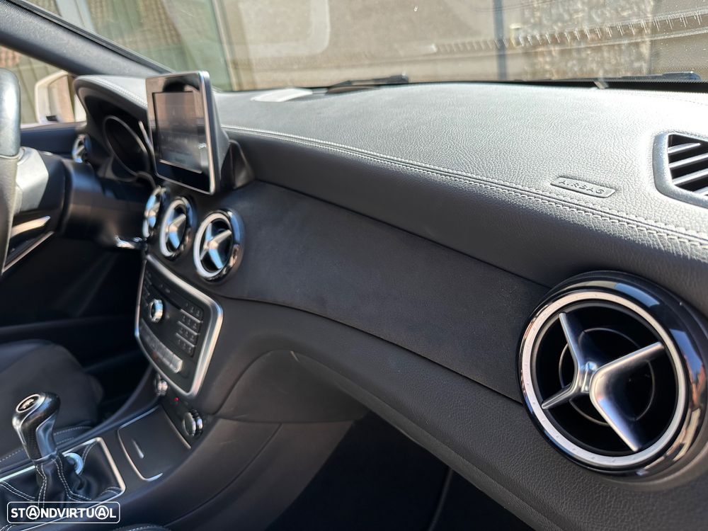 Mercedes-Benz CLA 180 Shooting Brake d AMG Line - 8