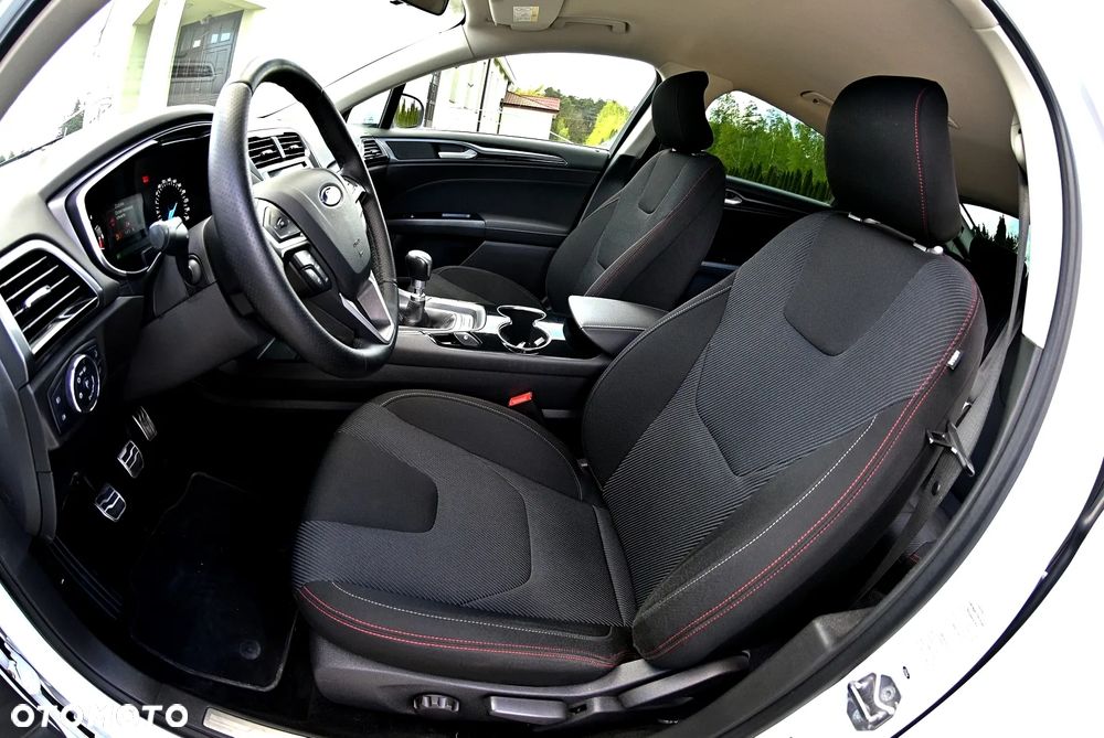 Ford Mondeo 2.0 TDCi ST-Line - 19