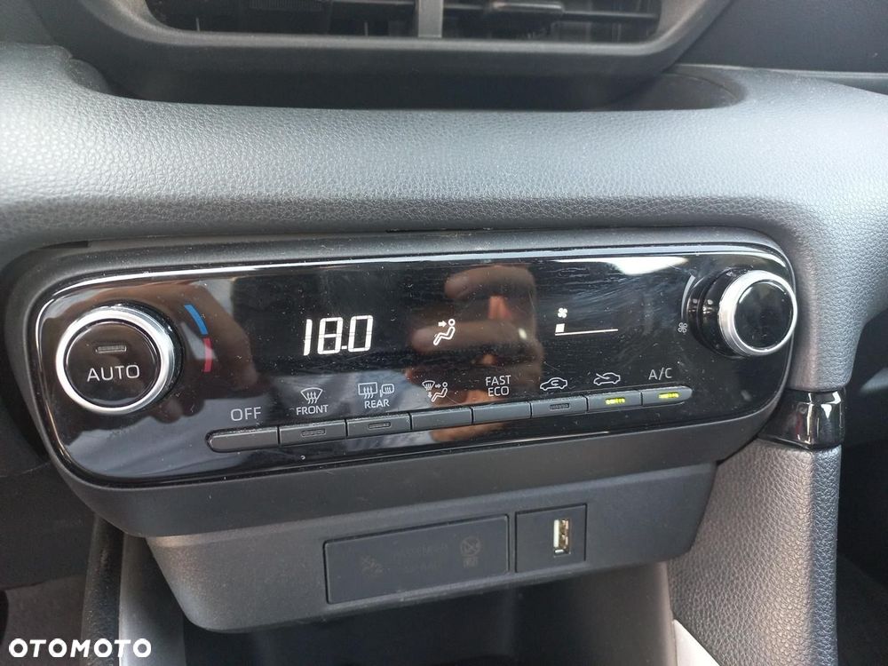 Toyota Yaris Hybrid 1.5 Comfort - 21