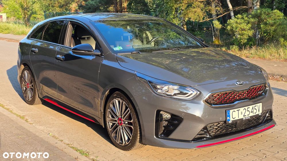 Kia ProCeed - 24
