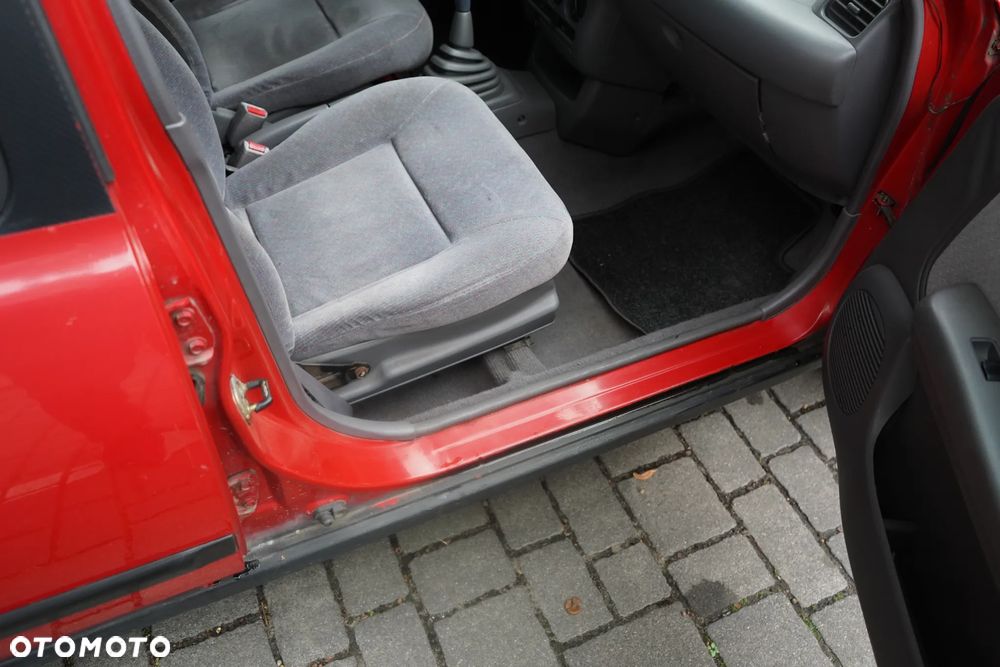 Nissan Micra - 27
