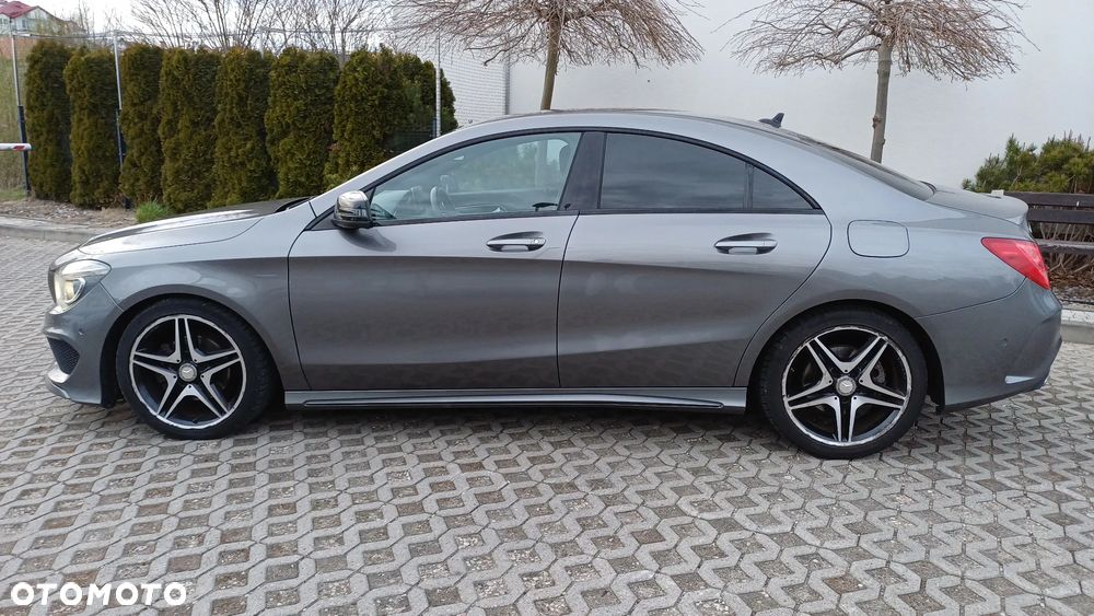 Mercedes-Benz CLA 200 7G-DCT AMG Line - 5