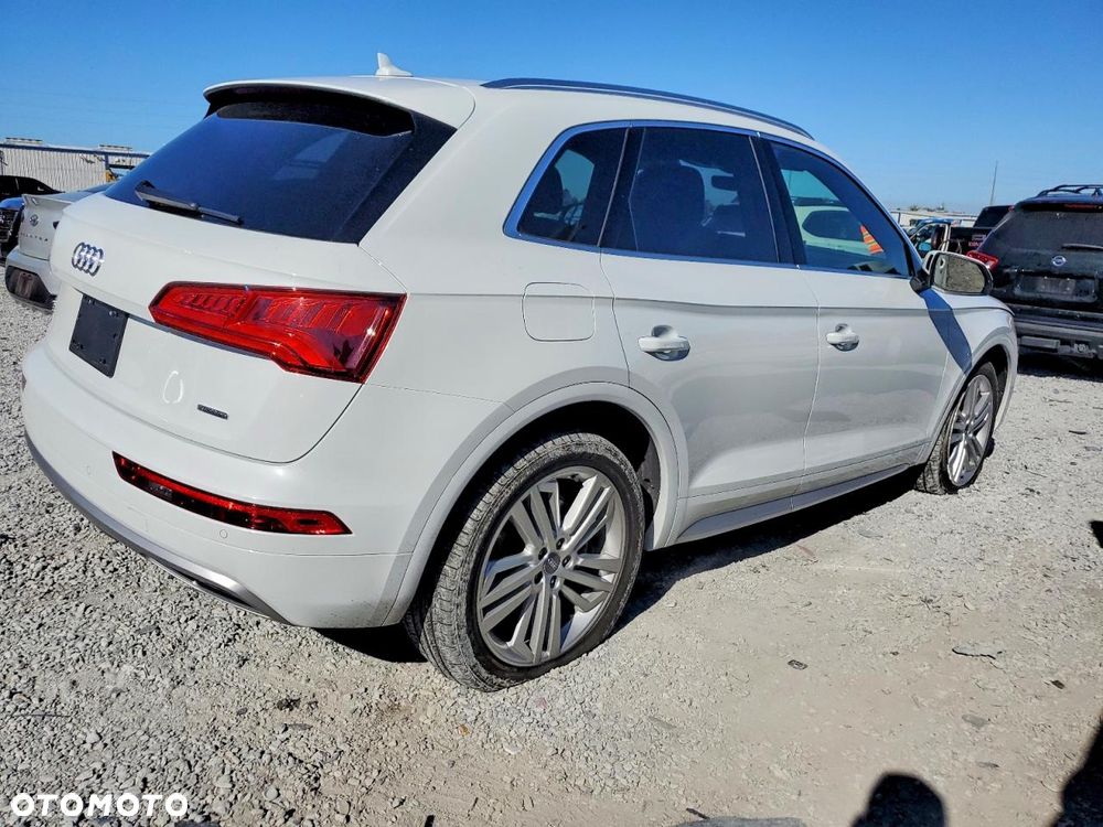 Audi Q5 2.0 TFSI Quattro S tronic design - 4