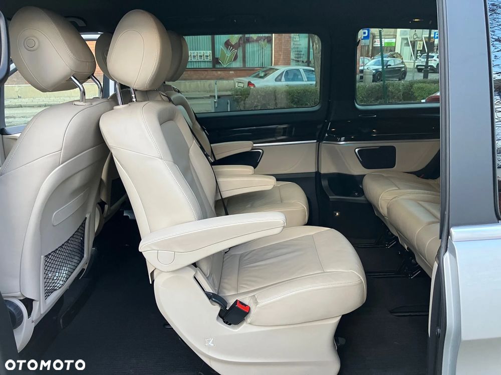 Mercedes-Benz Klasa V 250 (BlueTEC) d Avantgarde 7G-Tronic (d³ugi) - 17