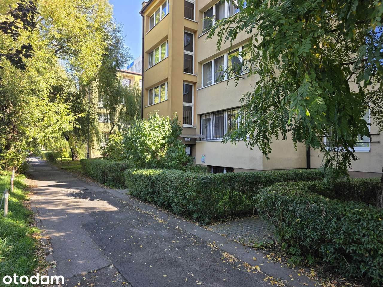 Katowice Brynów ul.Mikołowska- 2 pokoje, balkon, komórka.