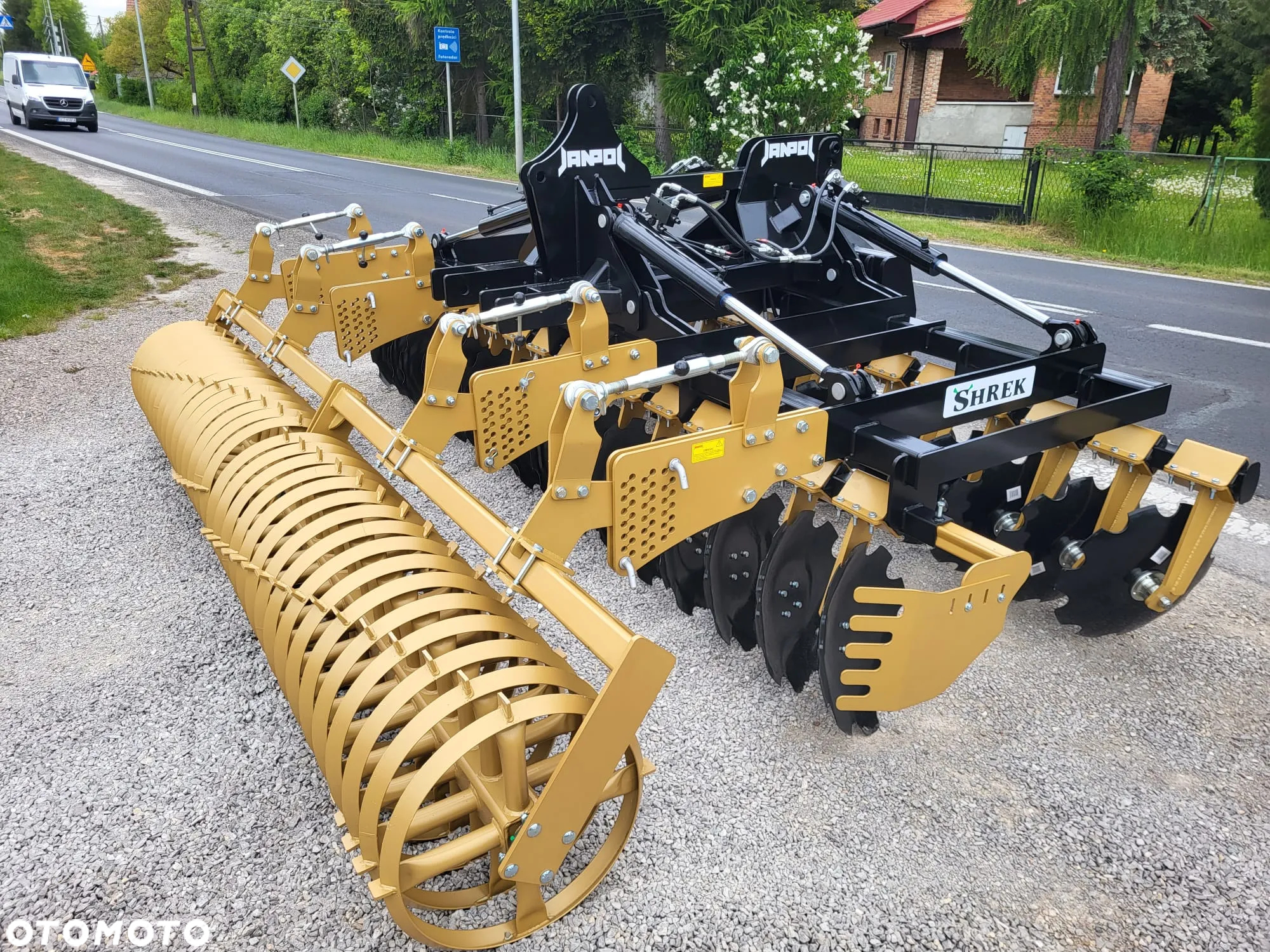 BRONA TALERZOWA talerzówka ciężka/ 4m/ 4 siłowniki/ wał daszkowy fi600 - 8
