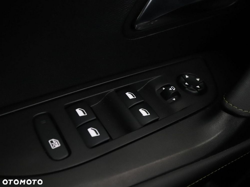 Peugeot 2008 PureTech 130 GT S&S EAT8 - 39