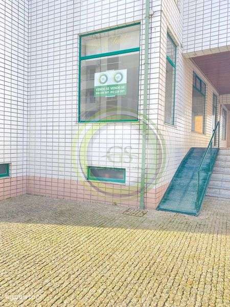 Loja à Venda em Aver-o-Mar – Oportunidade Única - Grande imagem: 2/8