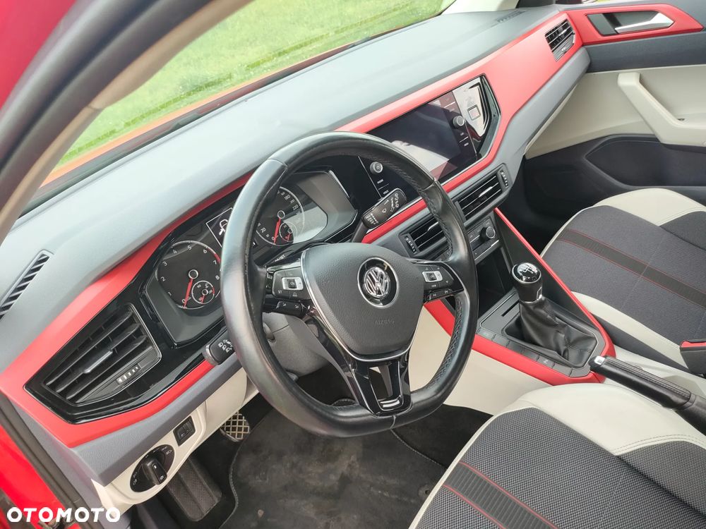 Volkswagen Polo 1.0 Blue Motion Technology beats - 8