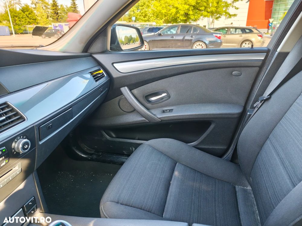 BMW Seria 5 520d - 23