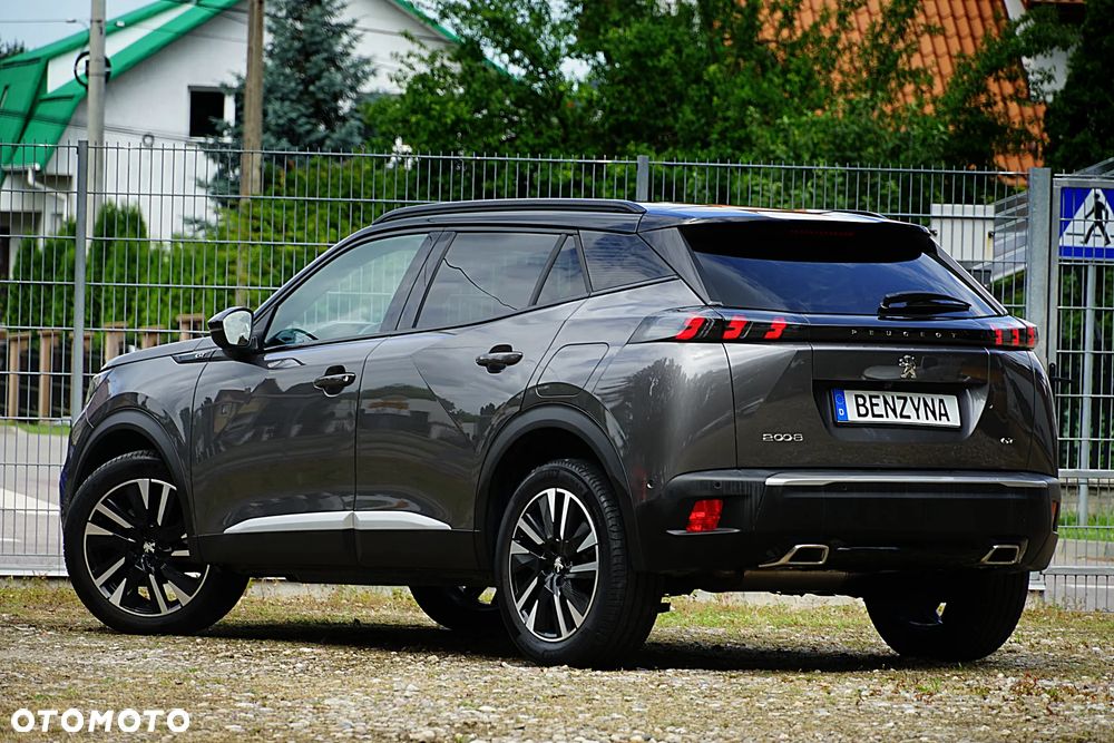 Peugeot 2008 PureTech 130 EAT8 GT - 10