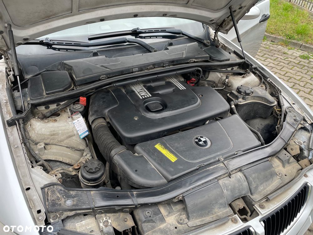 BMW Seria 3 320d Edition Exclusive - 6