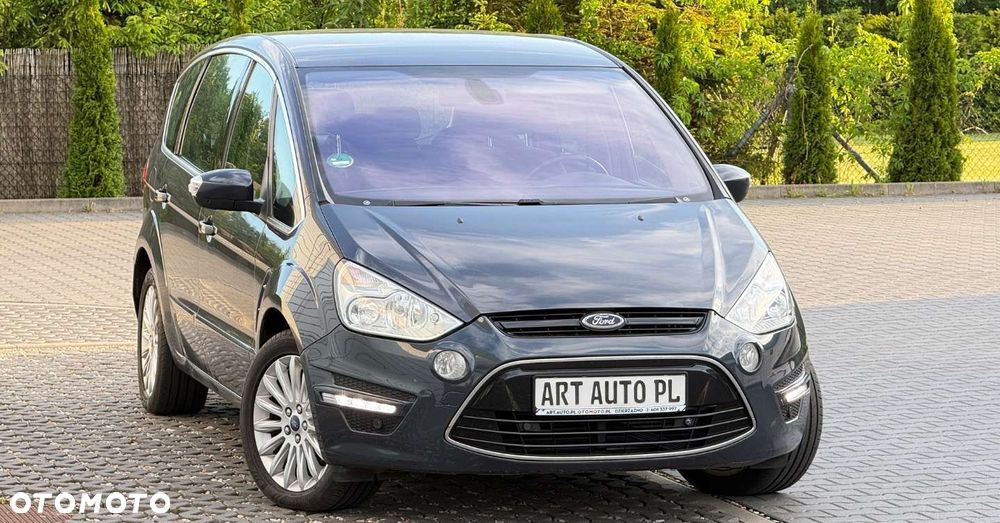 Ford S-Max - 11