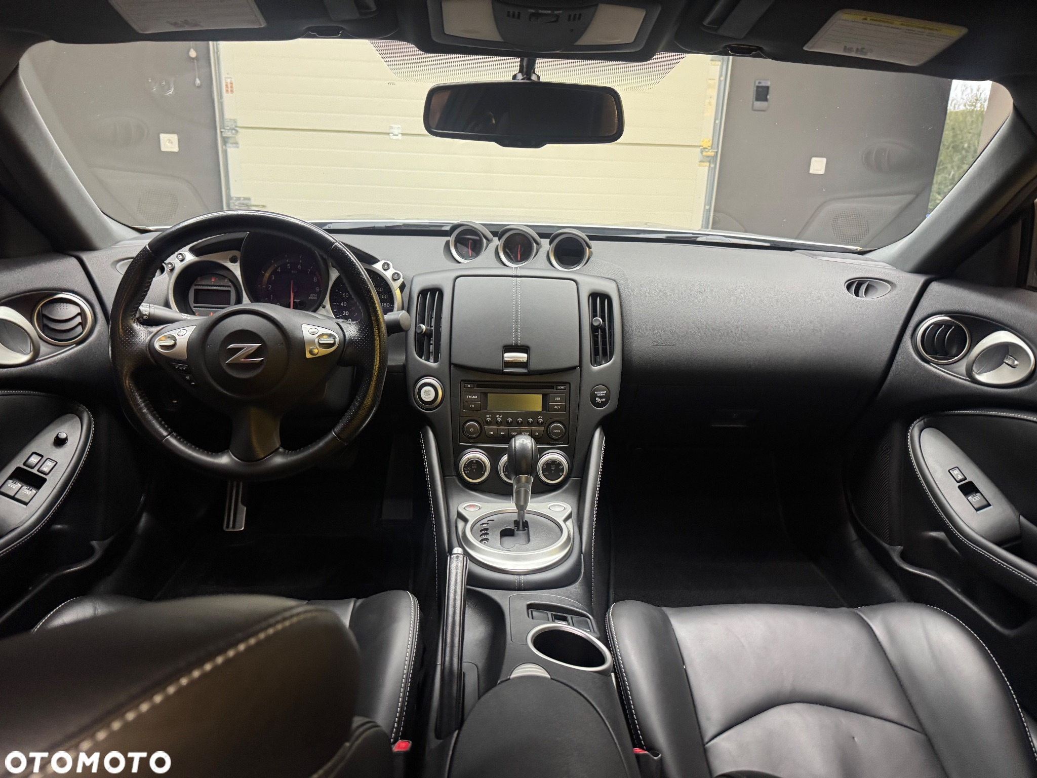 Nissan 370 Z - 27