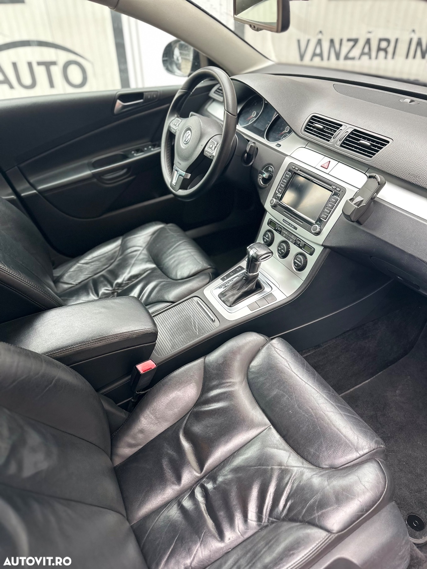 Volkswagen Passat Variant 2.0 Blue TDI DPF DSG Comfortline - 19