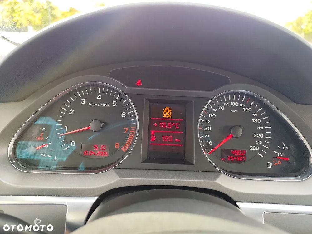 Audi A6 - 12
