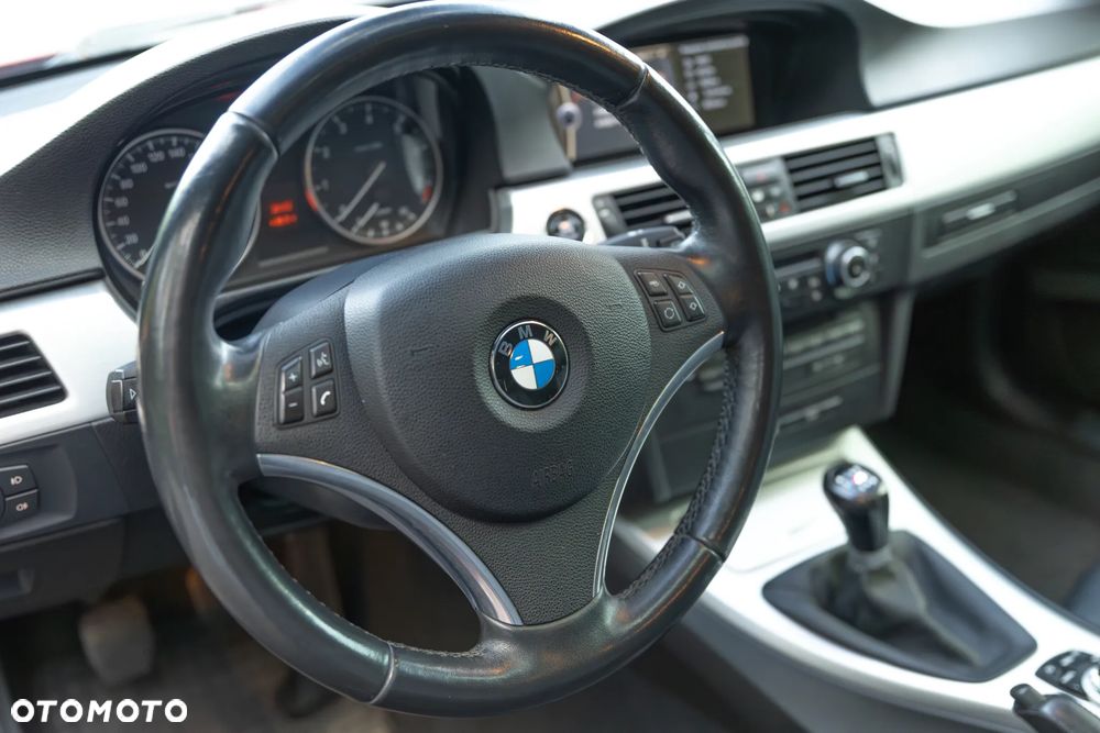 BMW Seria 3 - 22