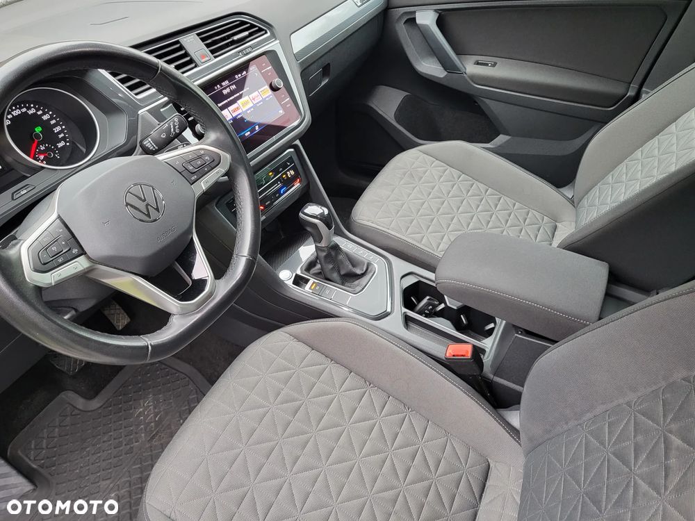 Volkswagen Tiguan 2.0 TDI SCR Life DSG - 32