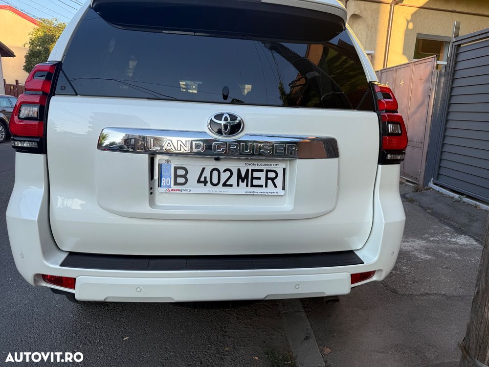 Toyota Land Cruiser 2.8l D-4D 204 CP A/T 7 locuri Executive - 3