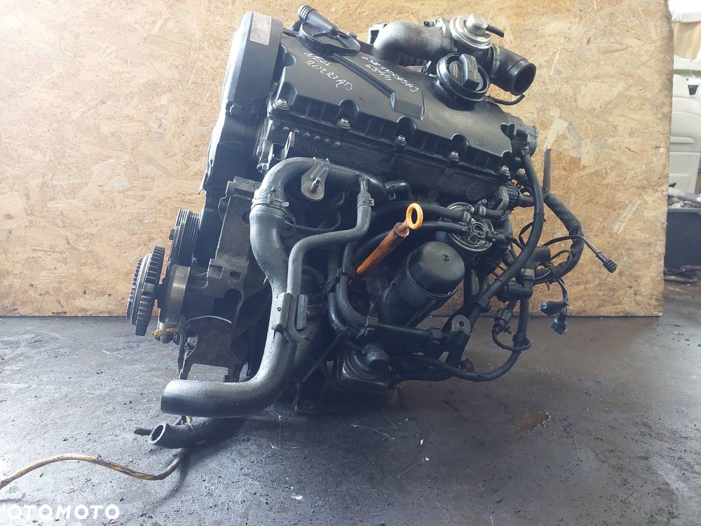 SILNIK DIESEL + POMPA WTRYSKI TURBO PASSAT B5 1.9 TDI AVB 038130073AJ - 4