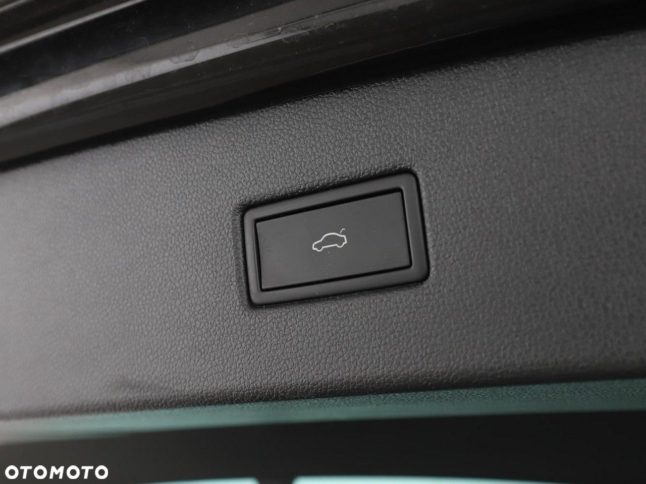 Volkswagen Tiguan 2.0 TDI Elegance DSG - 37