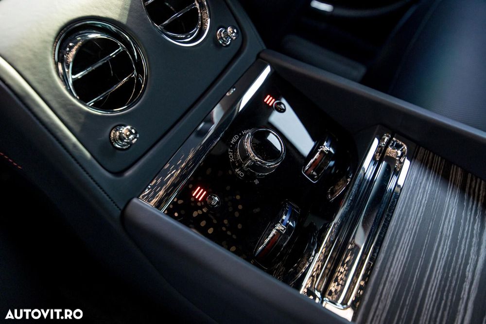 Rolls-Royce Spectre - 26