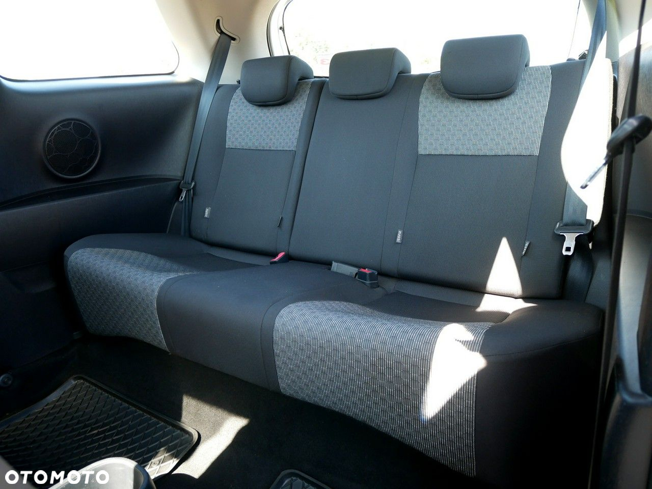Toyota Yaris 1.4 D-4D - 8