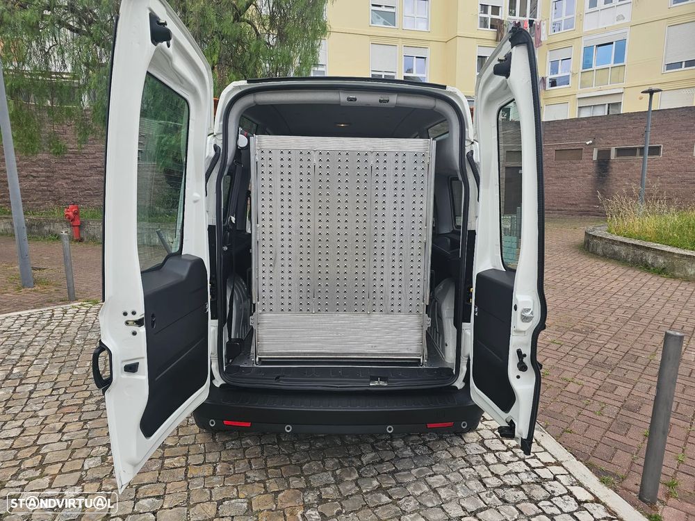 Opel Combo D ,Com Rampa Cadeira De Rodas - 6