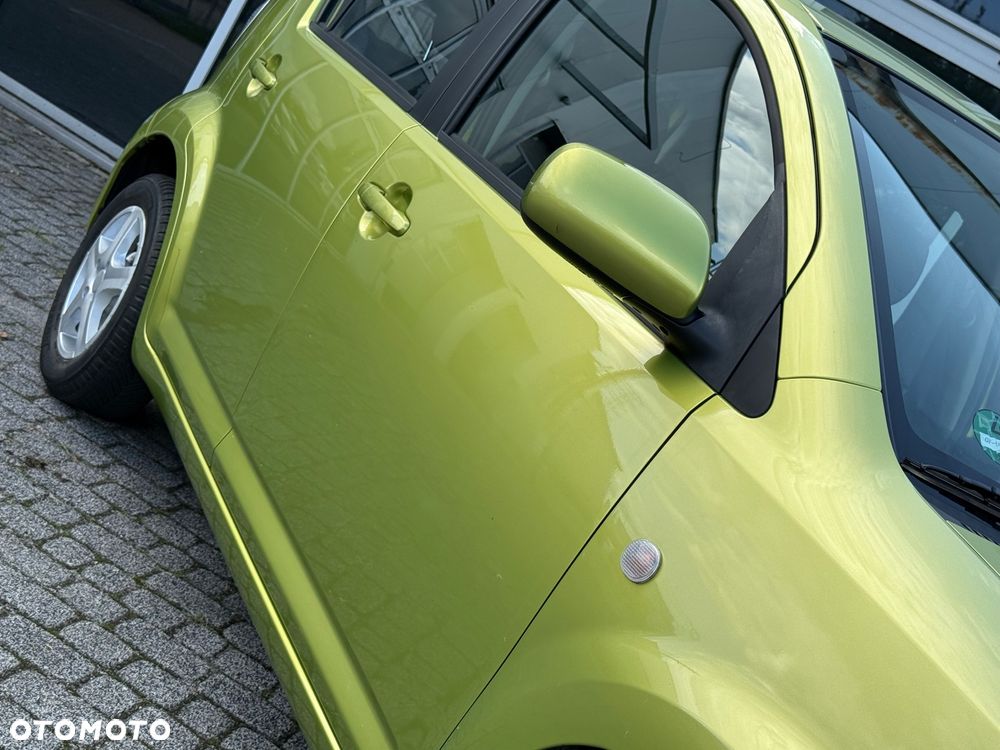 Daihatsu Sirion 1.0 - 19