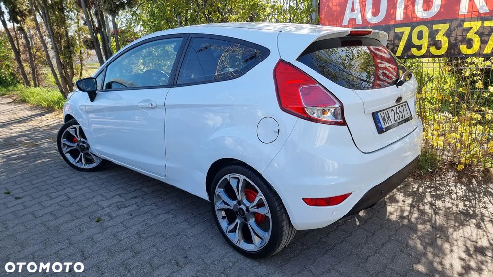Ford Fiesta 1.5 TDCi Ambiente - 28