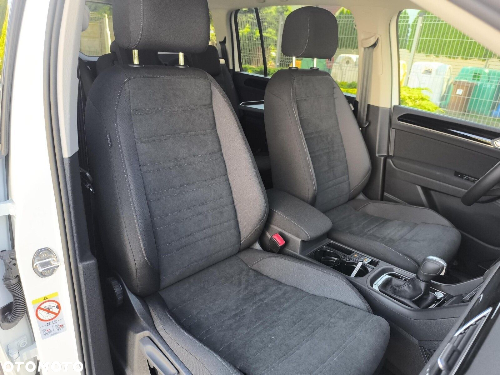 Volkswagen Touran - 24