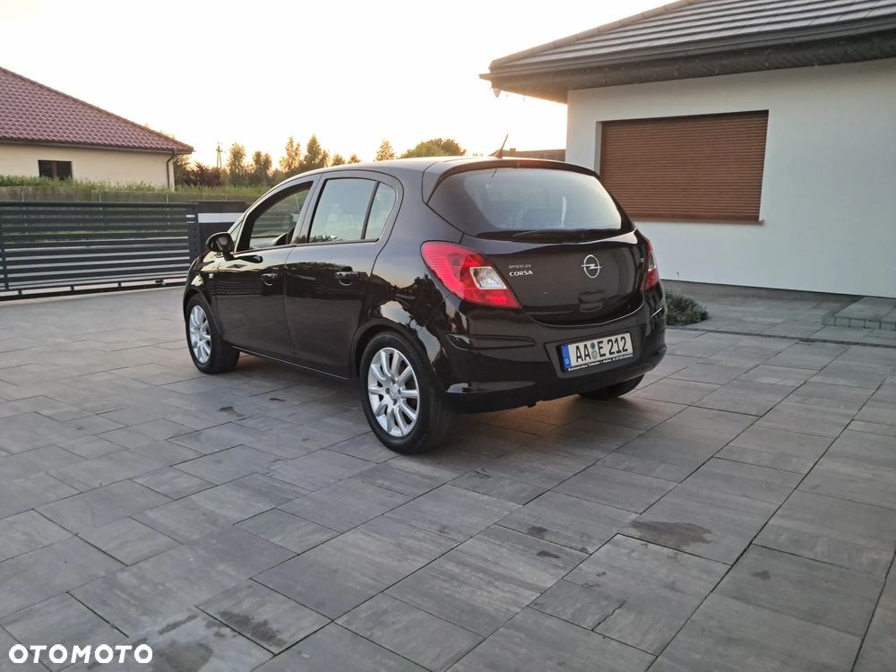 Opel Corsa 1.2 16V Enjoy - 6
