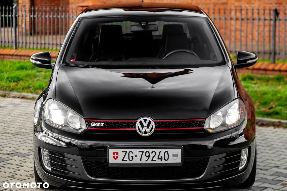 Volkswagen Golf 2.0 GTI DSG adidas - 5