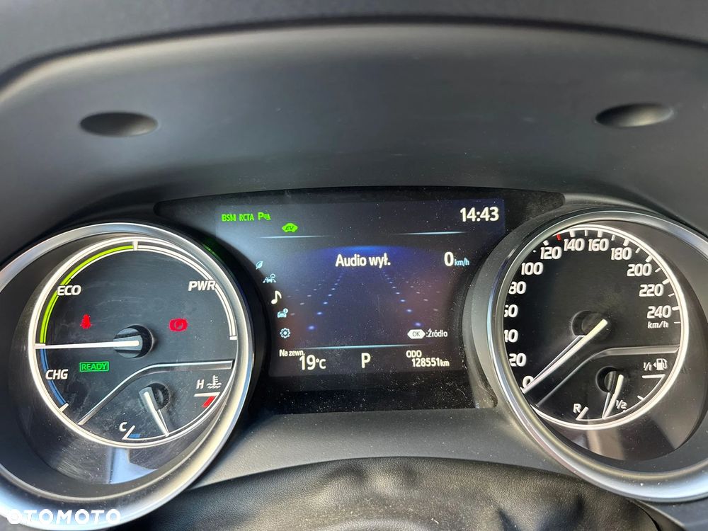 Toyota Camry 2.5 Hybrid Executive CVT - 11