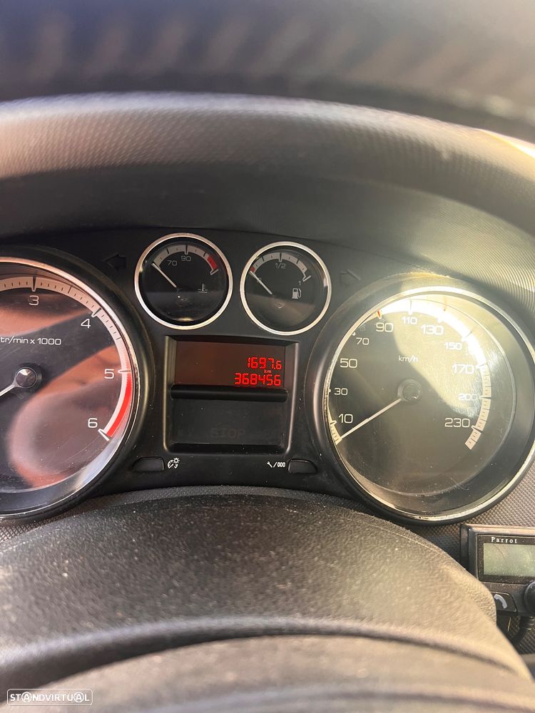 Peugeot 308 1.6 HDi Executive - 4