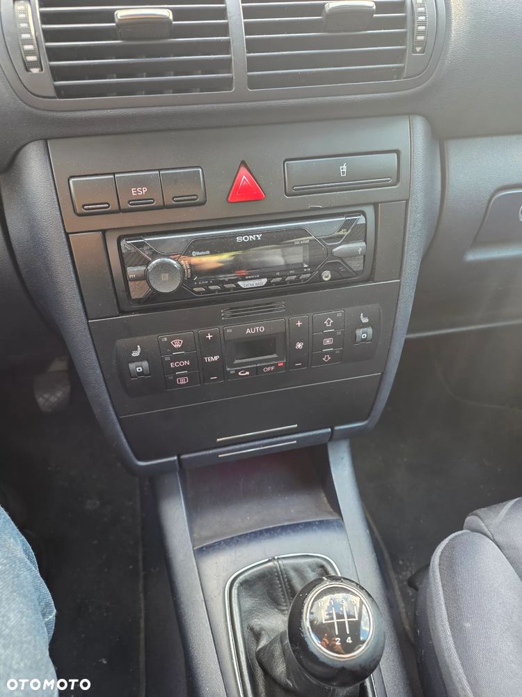 Audi A3 Sportback 1.8T Ambiente - 11