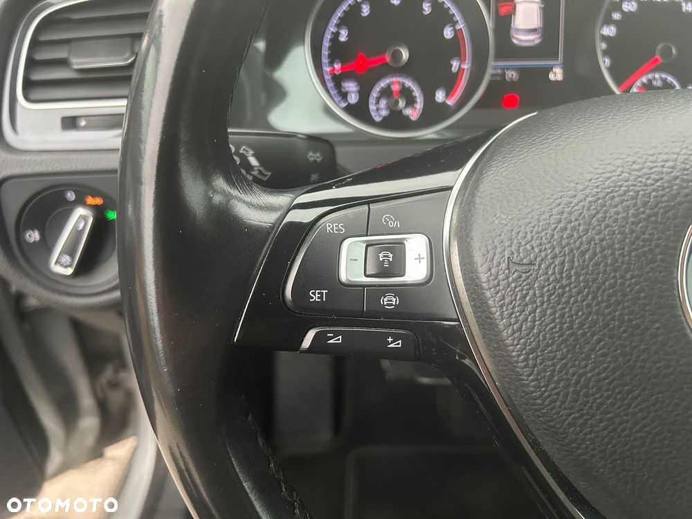 Volkswagen Golf 1.5 TSI BMT Comfortline - 33