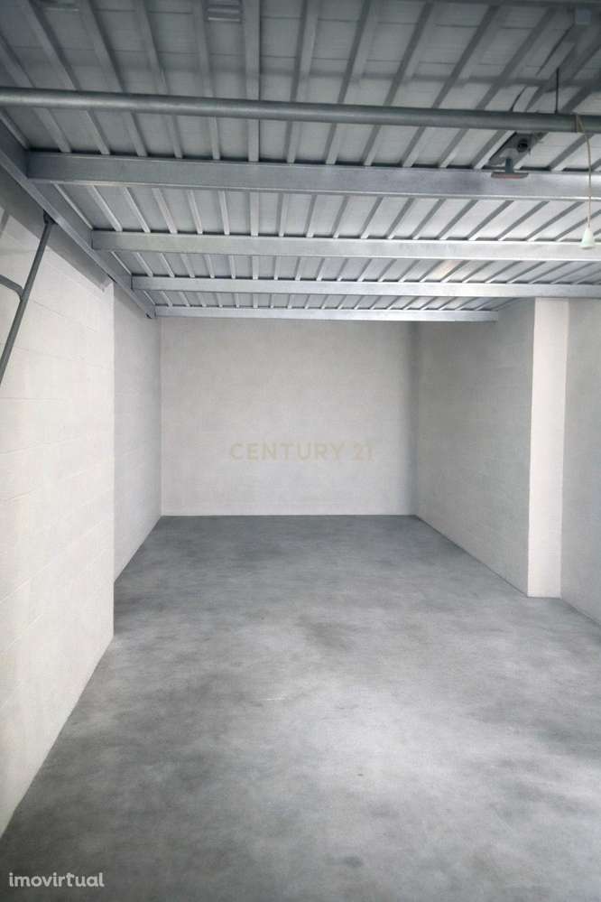Garagem na Ramada (Odivelas) - Grande imagem: 4/5