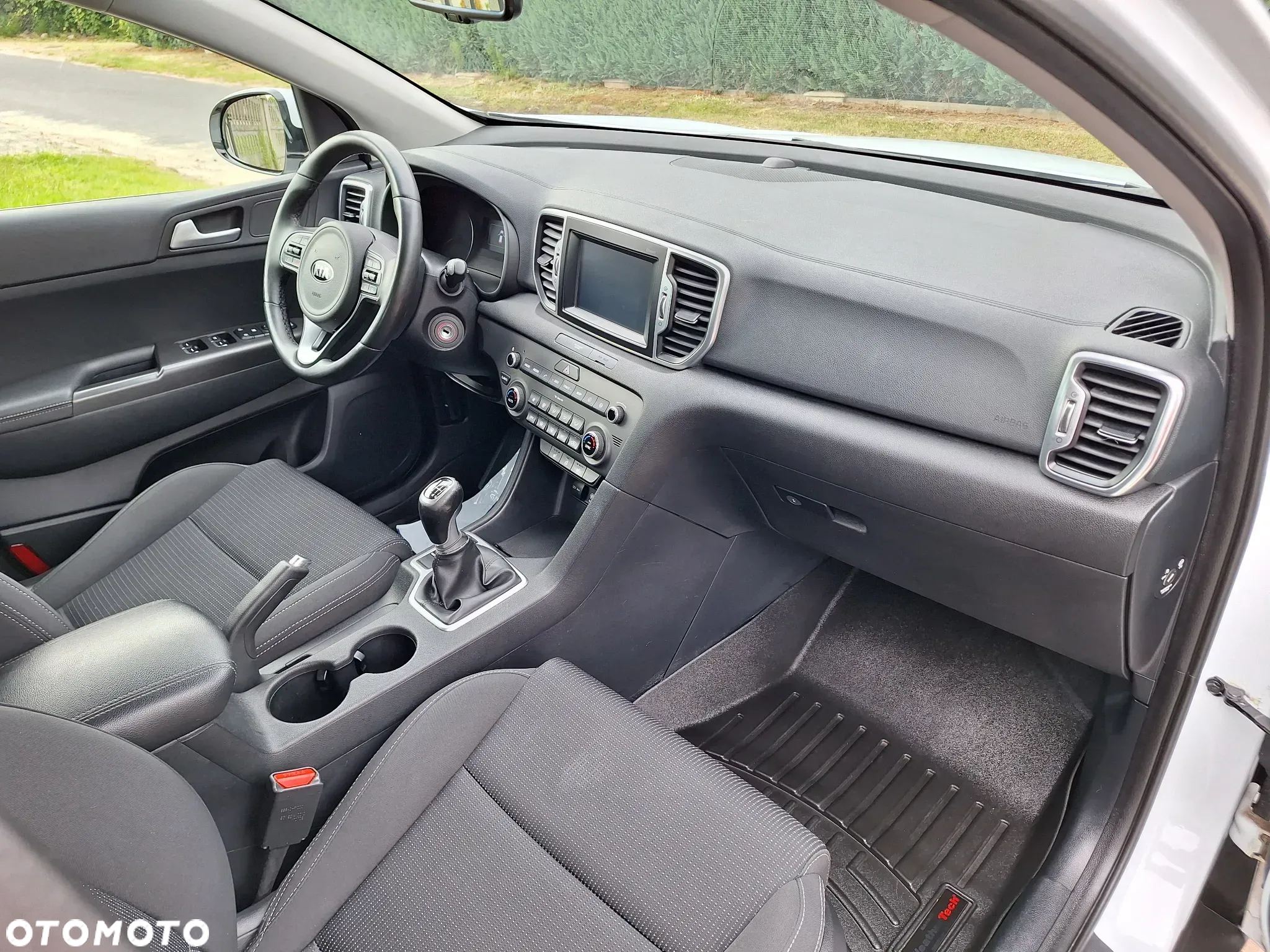 Kia Sportage 1.6 GDI L Business Line Plus 2WD - 11