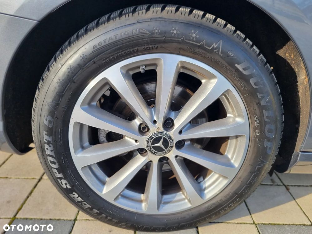 Mercedes-Benz Klasa E 220 d 4-Matic 9G-TRONIC - 10