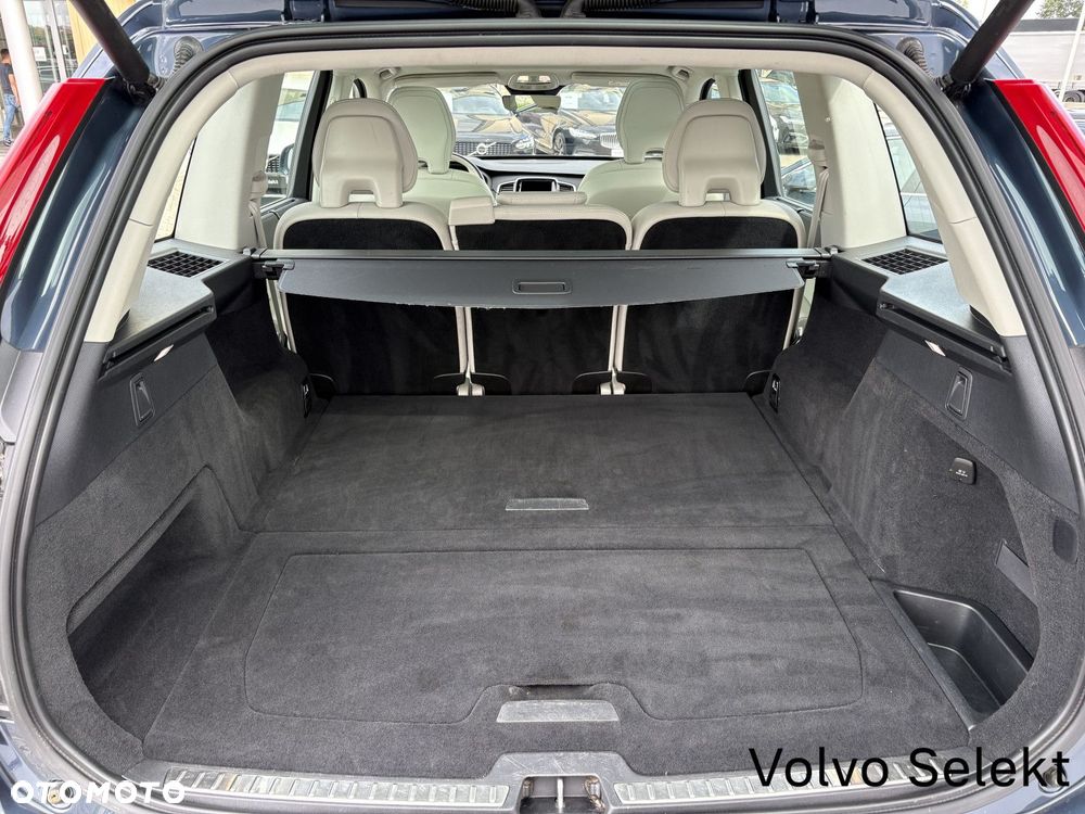 Volvo XC 90 - 28