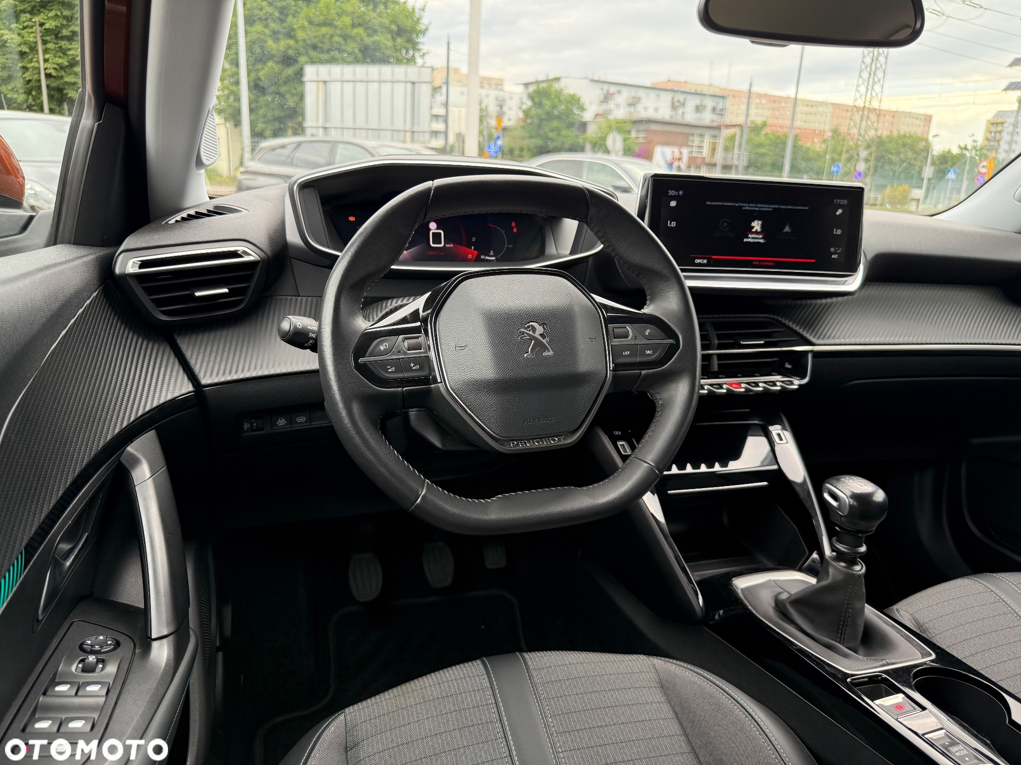 Peugeot 2008 1.5 BlueHDi Allure S&S - 25