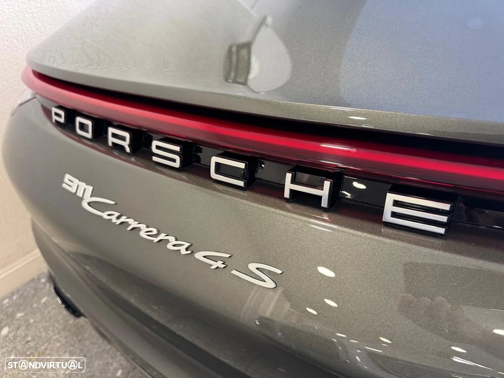 Porsche 911 (992) Carrera 4S PDK - 11