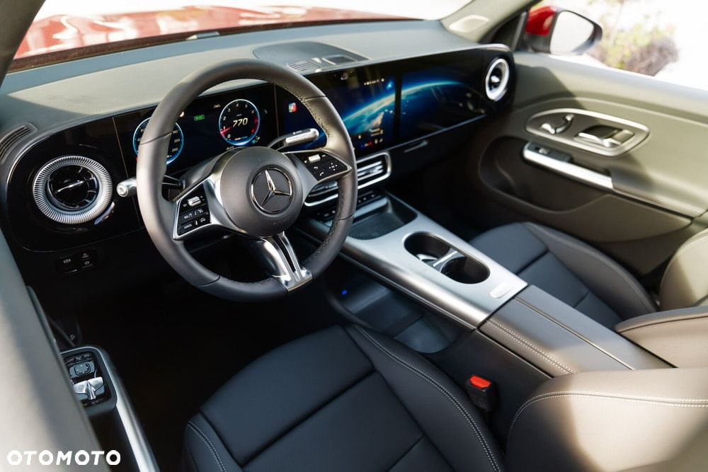 Mercedes-Benz GLB - 10