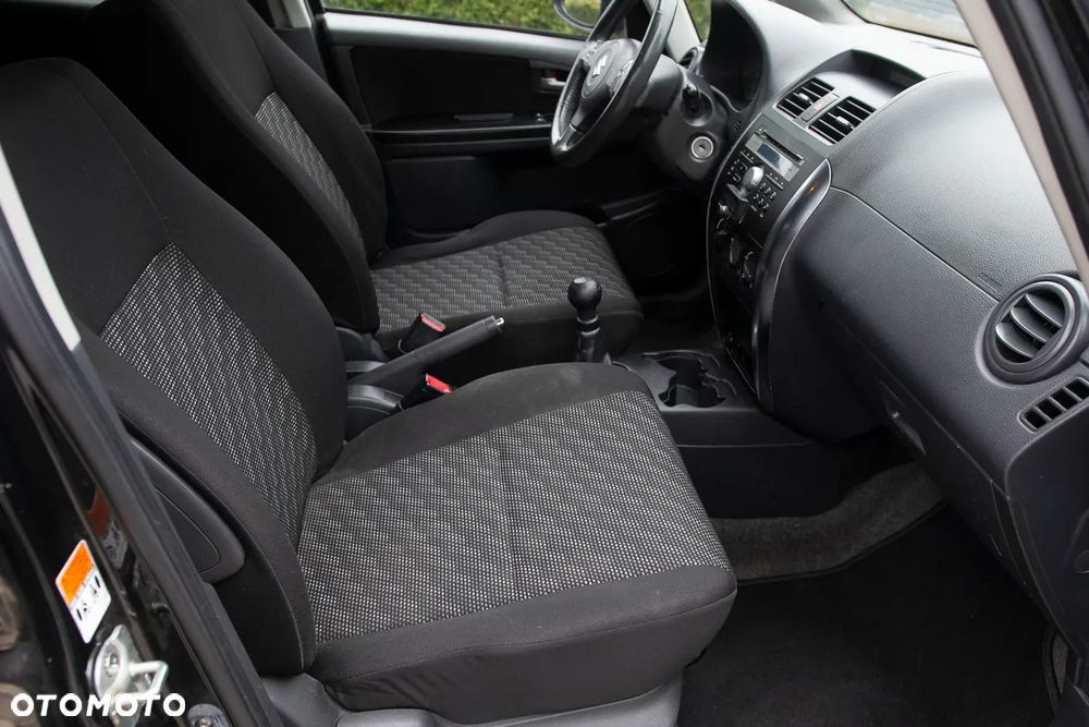 Suzuki SX4 1.6 VVT 4x2 Comfort - 16