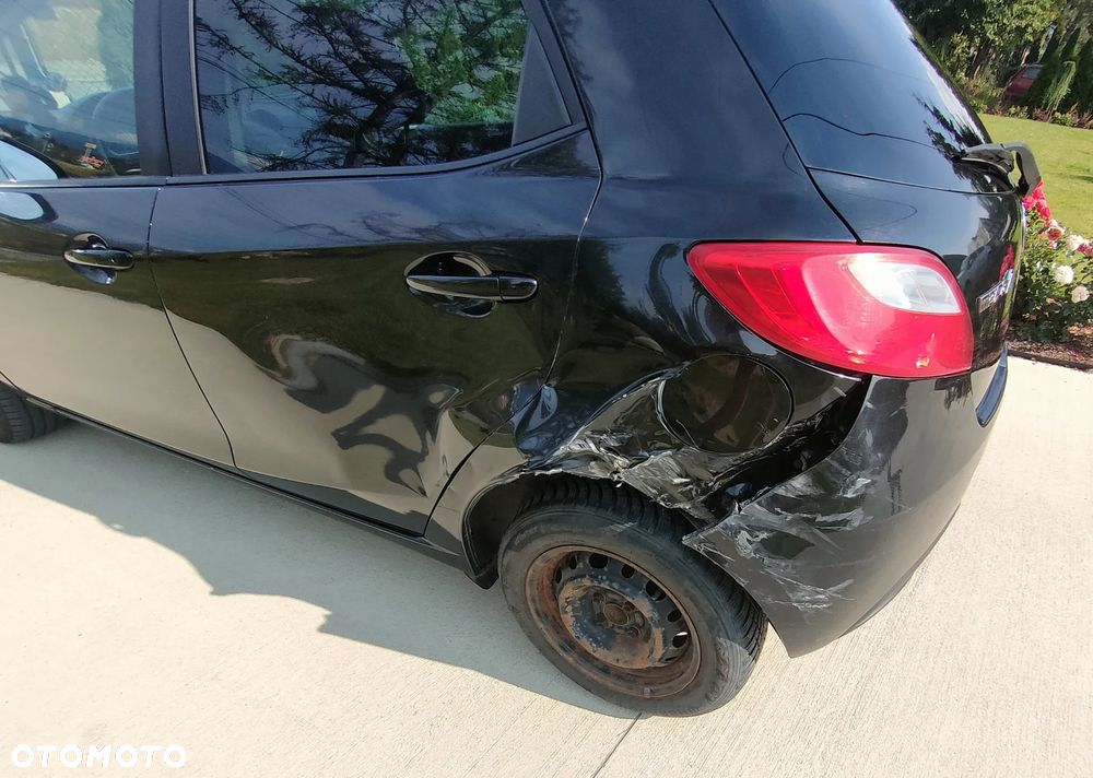 Mazda 2 1.3 Exclusive - 10