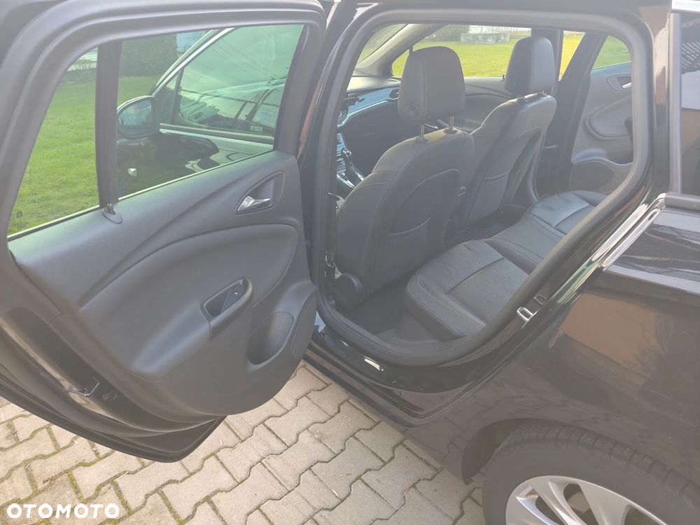 Opel Astra 1.6 T GPF Elite S&S - 10