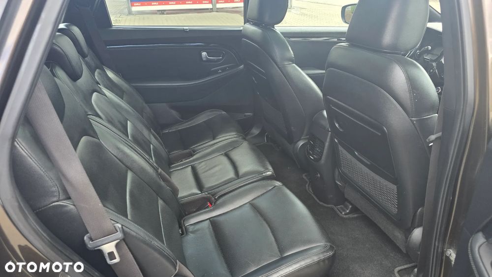 Kia Carens 1.7 CRDi XL 7DCT - 9