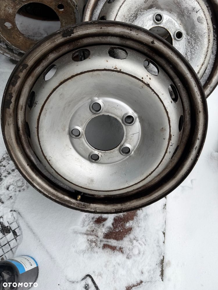 Felga stalowa 16" 403000037R Renault Master III - 1