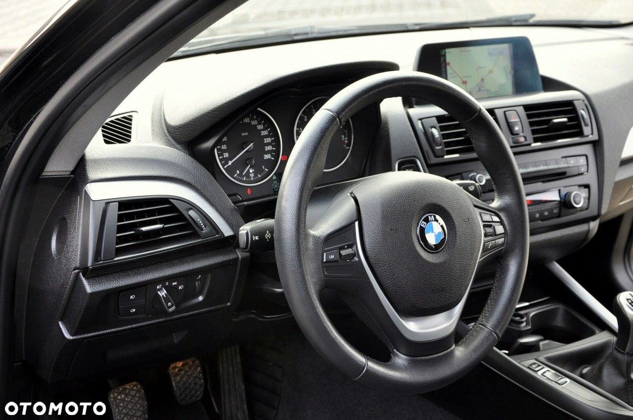 BMW Seria 1 118i Sport Line - 22